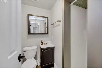 2055 Monterey Ln, Eugene, OR 97401 - Photo 33