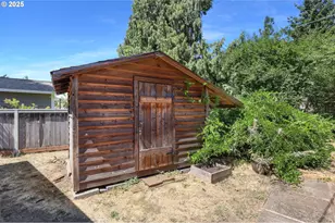 2055 Monterey Ln, Eugene, OR 97401 - Photo 45