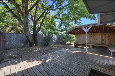 2055 Monterey Ln, Eugene, OR 97401 - Photo 39