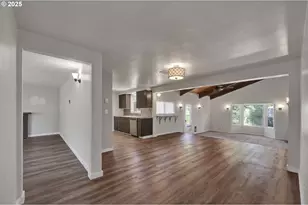 2055 Monterey Ln, Eugene, OR 97401 - Photo 9