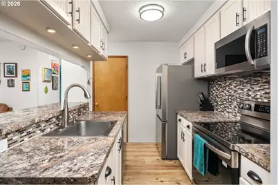 2338 SE 124th Ave, Portland, OR 97233 - Photo 11