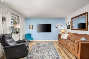 2338 SE 124th Ave, Portland, OR 97233 - Photo 7