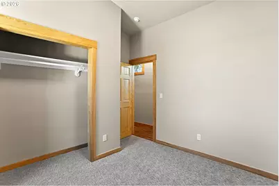 910 Clark St, The Dalles, OR 97058 - Photo 21