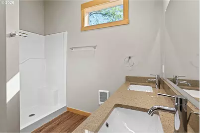910 Clark St, The Dalles, OR 97058 - Photo 27