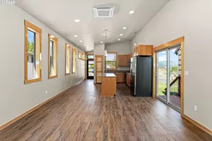 910 Clark St, The Dalles, OR 97058 - Photo 17