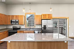910 Clark St, The Dalles, OR 97058 - Photo 13