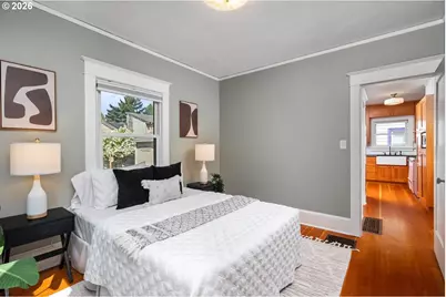 303 SE 86th Ave, Portland, OR 97216 - Photo 19