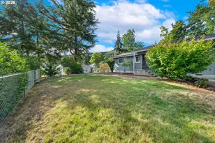 2873 W Langenberg Ave, Roseburg, OR 97471 - Photo 3