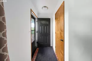 2873 W Langenberg Ave, Roseburg, OR 97471 - Photo 5
