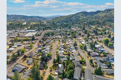 2873 W Langenberg Ave, Roseburg, OR 97471 - Photo 35