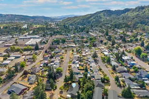 2873 W Langenberg Ave, Roseburg, OR 97471 - Photo 35