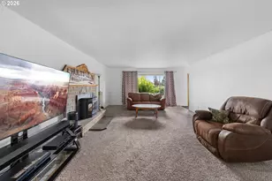 2873 W Langenberg Ave, Roseburg, OR 97471 - Photo 7