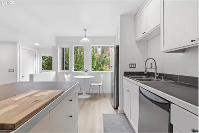 8526 N Syracuse St, Portland, OR 97203 - Photo 13