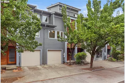 8526 N Syracuse St, Portland, OR 97203 - Photo 1