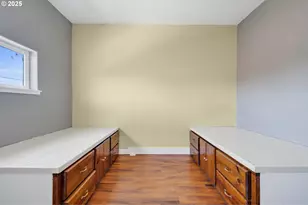 1209 6th St, Tillamook, OR 97141 - Photo 19