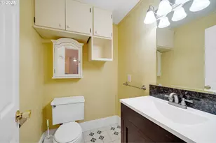 1209 6th St, Tillamook, OR 97141 - Photo 13