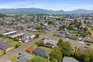 1209 6th St, Tillamook, OR 97141 - Photo 35