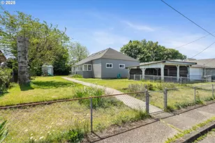 1209 6th St, Tillamook, OR 97141 - Photo 33