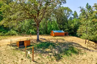 220 Faver Dr, Riddle, OR 97469 - Photo 45