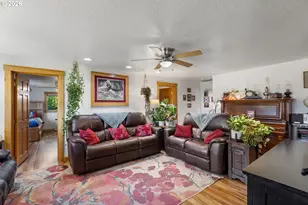 220 Faver Dr, Riddle, OR 97469 - Photo 5