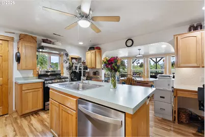 220 Faver Dr, Riddle, OR 97469 - Photo 13
