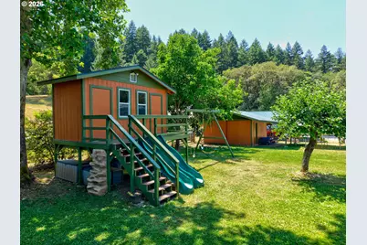 220 Faver Dr, Riddle, OR 97469 - Photo 31