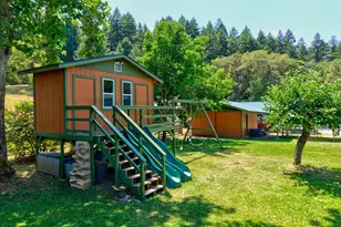 220 Faver Dr, Riddle, OR 97469 - Photo 31
