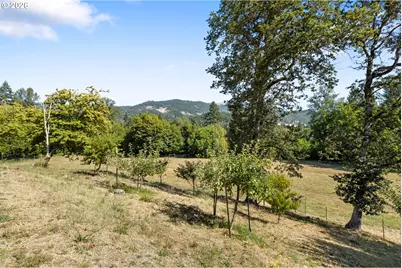220 Faver Dr, Riddle, OR 97469 - Photo 39