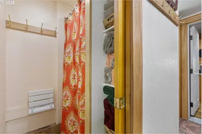 220 Faver Dr, Riddle, OR 97469 - Photo 29
