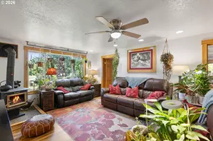 220 Faver Dr, Riddle, OR 97469 - Photo 9