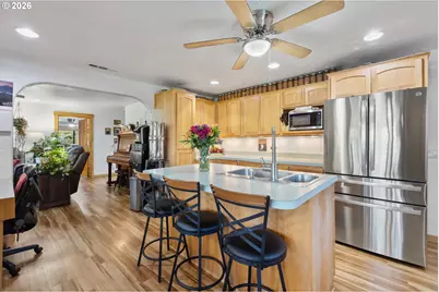 220 Faver Dr, Riddle, OR 97469 - Photo 7