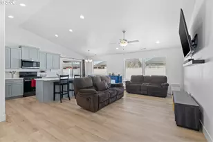 306 Sage St, Boardman, OR 97818 - Photo 11