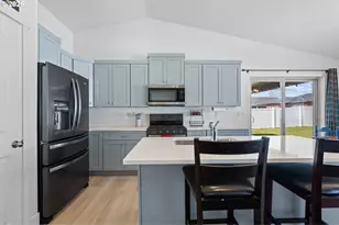 306 Sage St, Boardman, OR 97818 - Photo 3