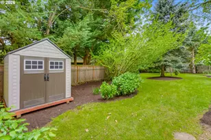 8890 SW Birch St, Portland, OR 97223 - Photo 37