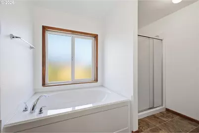 2070 Donnelly Dr, Springfield, OR 97477 - Photo 35