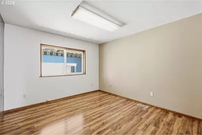 2070 Donnelly Dr, Springfield, OR 97477 - Photo 25