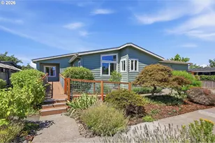 2070 Donnelly Dr, Springfield, OR 97477 - Photo 3