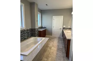 11301 SE Cascade View Dr, Happy Valley, OR 97086 - Photo 17