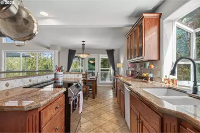 810 Howard Dr, Clatskanie, OR 97016 - Photo 7