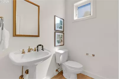 5404 Southwood Dr, Lake Oswego, OR 97035 - Photo 33