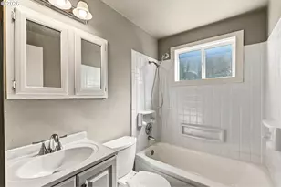 509 14th St, Springfield, OR 97477 - Photo 15