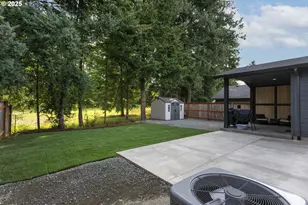 1098 NE Regan Hill Loop, Estacada, OR 97023 - Photo 35