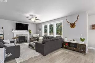 1098 NE Regan Hill Loop, Estacada, OR 97023 - Photo 3