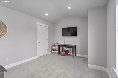 1098 NE Regan Hill Loop, Estacada, OR 97023 - Photo 27