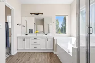 2264 NE 14th Pl, Hillsboro, OR 97124 - Photo 23
