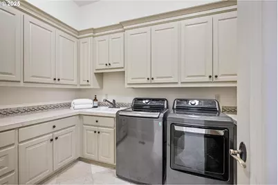 9523 SW Stonecreek Dr, Beaverton, OR 97007 - Photo 25