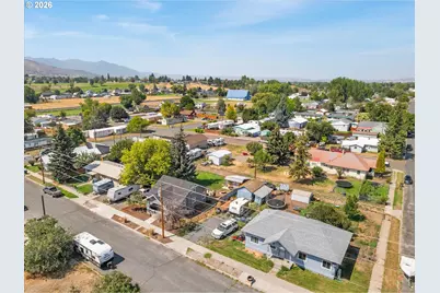 2206 Mitchell Ave, Baker City, OR 97814 - Photo 7
