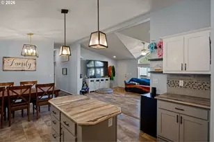 1125 58th St, Springfield, OR 97478 - Photo 5