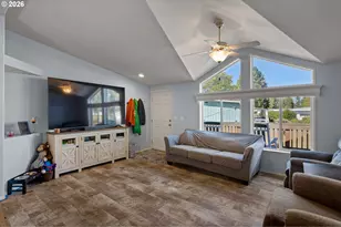 1125 58th St, Springfield, OR 97478 - Photo 7