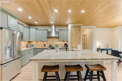 21501 SW Nicholas View Dr, Sherwood, OR 97140 - Photo 17